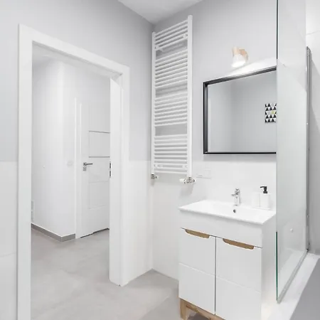 Enjoy! Ursus وارسو