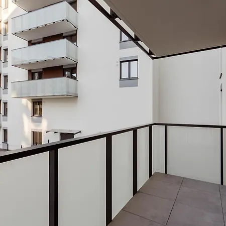 Enjoy! Ursus Apartment *