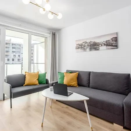 Enjoy! Ursus Apartment *