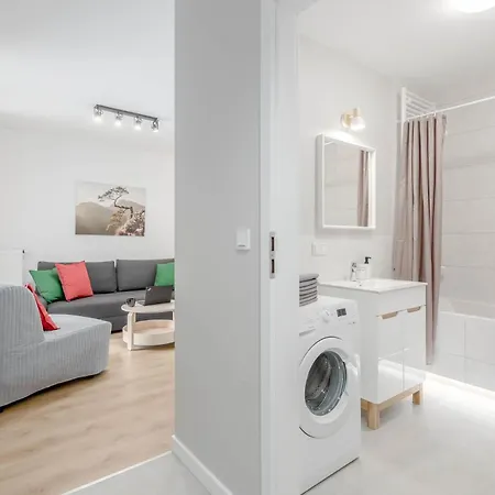 Enjoy! Ursus وارسو