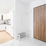 Enjoy! Ursus Апартаменты