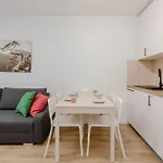 Enjoy! Ursus Апартаменты