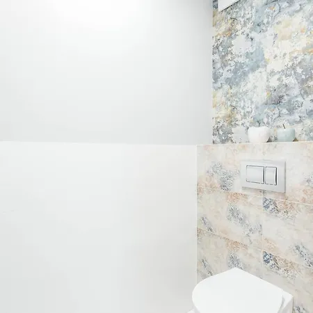 Enjoy! Ursus Апартаменты *