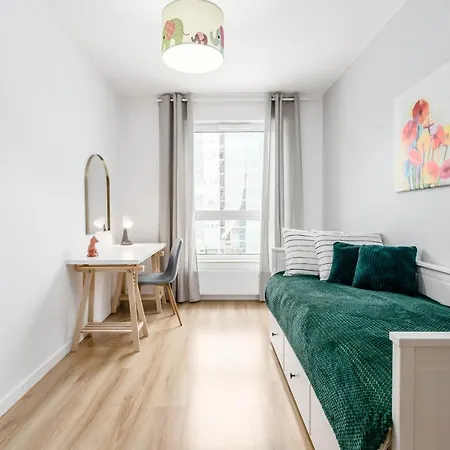 Enjoy! Ursus Apartmán Varšava