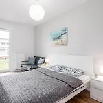 Appartement Enjoy! Ursus