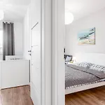Enjoy! Ursus Appartement Warschau