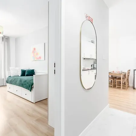 Enjoy! Ursus Apartment